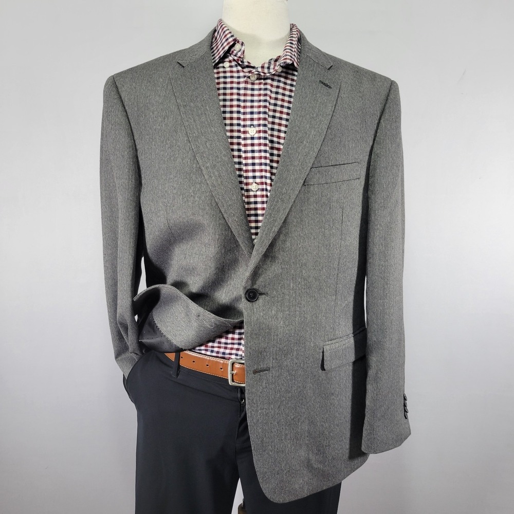 Tommy Hilfiger Mens Sport Coat Blazer Two Button Gray Herringbone Poly Blend 44R